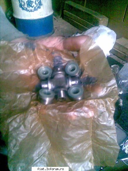piese noi fiat 850 - si set reparatie cruce cardanica, tot lada...40 - Bursa