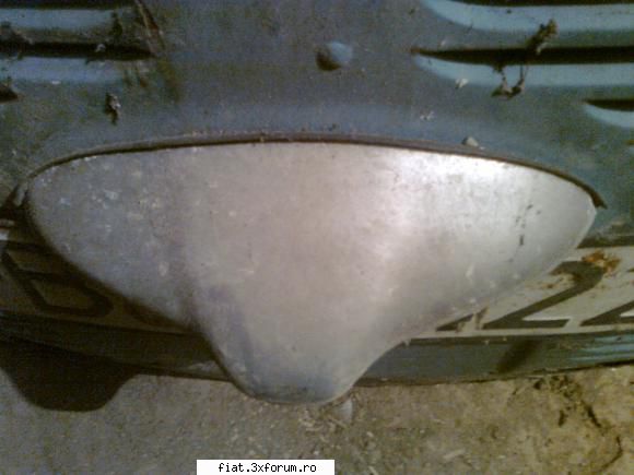 piese noi si second hand fiat 600 - lampa altissimo din metal in stare buna 25 lei - Bursa