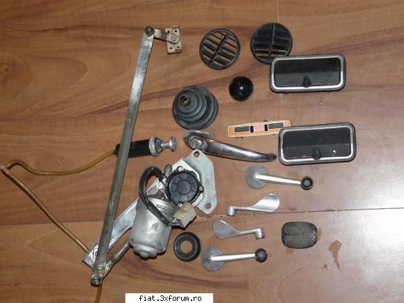 piese ramase din dezmembrarea unui Fiat 850 - catalin7070 - Bursa