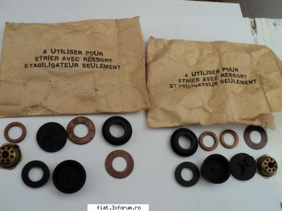 piese (unele NOS) DACIA 1100/Renault 8/Renault 10 - 60 RON un set sau ambele la 100 RON am doua - Anunturi
