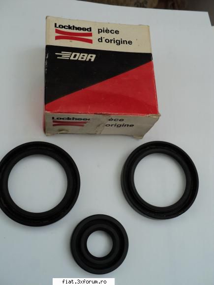piese (unele NOS) DACIA 1100/Renault 8/Renault 10 - 3 simeringuri NOS 30 RON bucata cele mari si - Anunturi