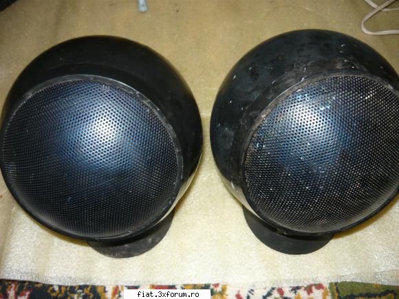 piese vechi , piese noi ,radiouri carti auto etc - boxe rorunde auto romanesti - Anunturi