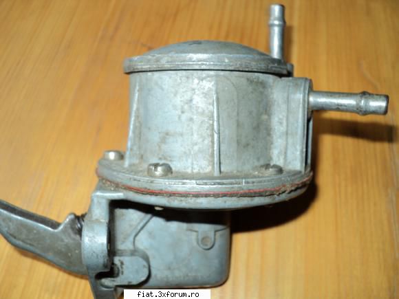 pompa benzina SOFABEX - posibil Renault 12/Dacia 1300/Renault 16. Nu stiu - Anunturi