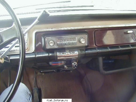 proaspat fiatist , ma bucur sa va cunosc - am montat la loc radioul original - autovox - Club Fiat 1300&1500