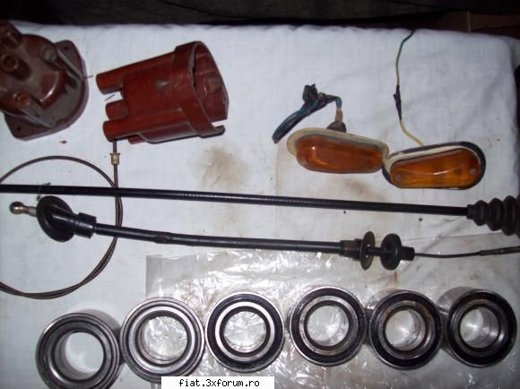 pt Fiat 127 - capac delcou - 30 lei semnalizatoare -30 lei - Bursa