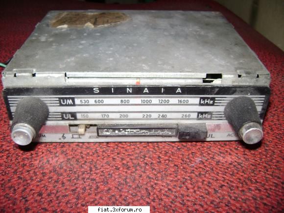 radio-urile noastre - si sinaia,caut un buton si o tablita pt fata,daca - Classic corner