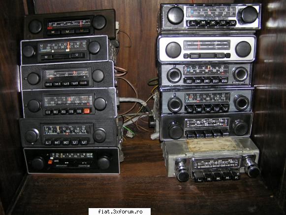 radio-urile noastre - la adapost, in dulap - Classic corner
