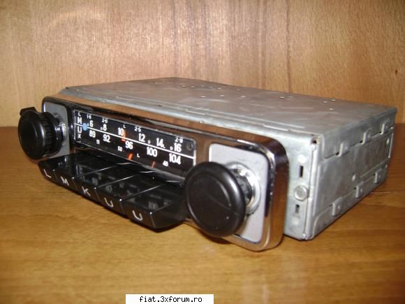radio-urile noastre - interesanta "claviatura" mai are si asta - Classic corner