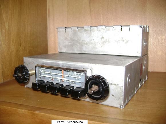 radio-urile noastre - Si printre altele am mai zarit si de un dinozaur - Classic corner