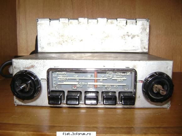 radio-urile noastre - pe fata scrie Philips Coupe L - Classic corner