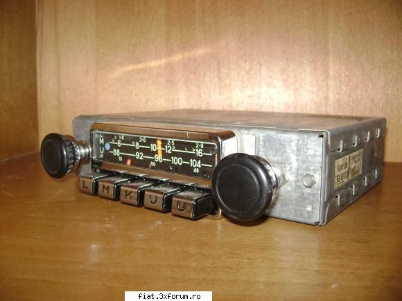 radio-urile noastre - Blaupunkt Karlsruhe din '70 rund - Classic corner