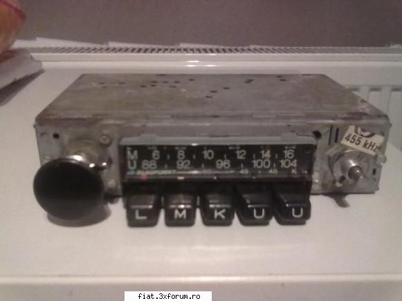 radio-urile noastre - Cine ma poate ajuta sa identific radio-ul asta - Classic corner