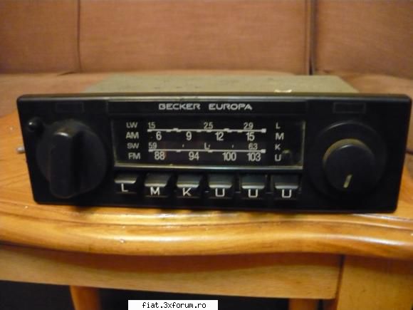 radiouri auto romanesti si germane - 8.radio german-beker europa-100 lei - Anunturi