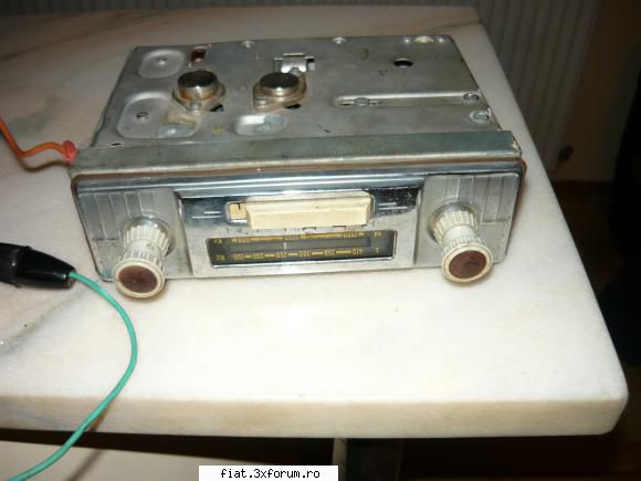 radiouri auto romanesti si germane - 9.radio german-original de wartburg vindut - Anunturi
