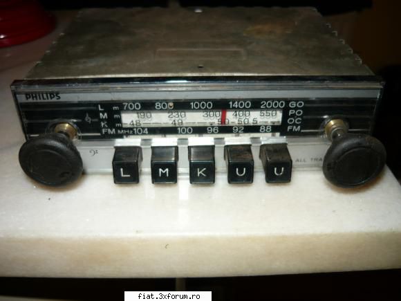 radiouri auto romanesti si germane - 24.philips 80 lei - Anunturi