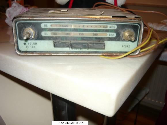 radiouri auto vechi - radio predeal 40ron - Anunturi