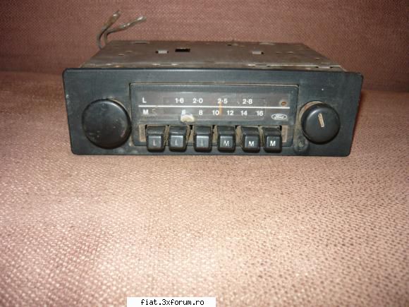 radiouri auto vechi - radio ford-50 lei - Anunturi