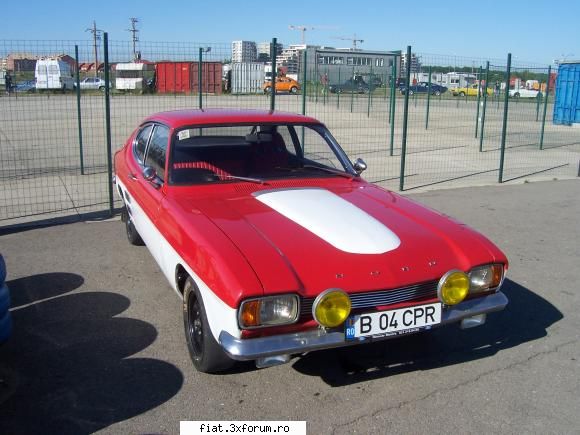 retro car - da este argintie cu dunga gri...uite masina unui - Alte marci