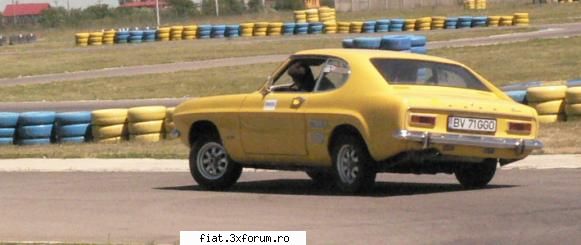 retromobil GP - remarcati poitia... cu capul aproape afara - Classic corner