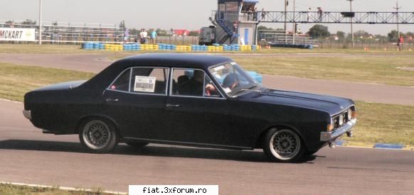 retromobil GP - Daca are cineva imagini cu mine pe circuit i-as - Classic corner