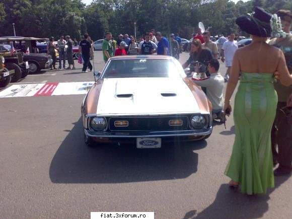 retroparada la sosea - clubul vehiculelor de epoca - george-bogdan - Classic corner