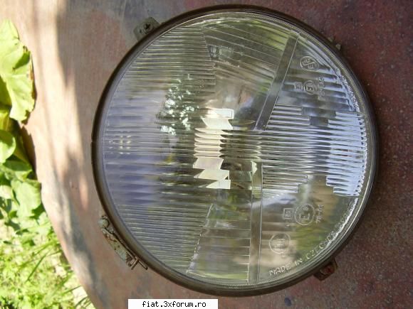schimb 2 faruri Fiat 850 si un ochelar - ova772007 - Bursa