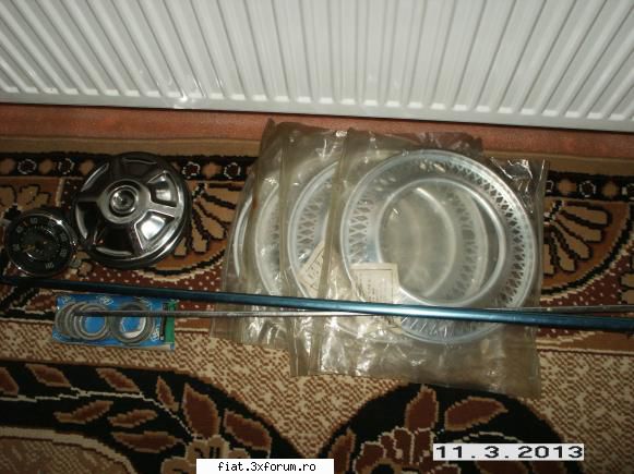 schimb ornamente dacia 1300 noi noute - schimb cu mecanica de fiat 1300 : set capace roti - Bursa