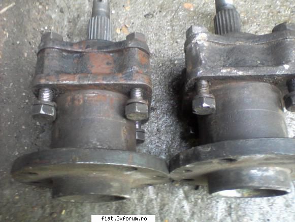 se vinde - Butuci spate 50 lei perechea + TAXE ! Butuci vin - Club Fiat 850