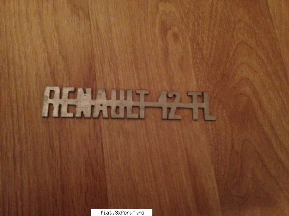 semnal ARO, stop Dacia 1300, emblema R12 - emblema noua RENAULT 12 50 ron nu a fost montata - Anunturi