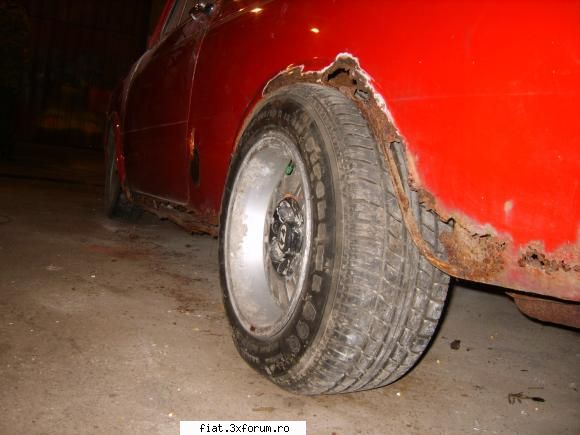 tuning fiat 850 - jantele si caucicurile pe spate - Tuning