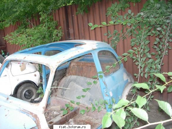 am  aproape toate elementele de la masina daca le caut bine vand fiat 500f si 500d