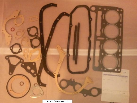 vand PIESE NOI de fiat 600 D - set complet garnituri pentru motor, fab Torino - Bursa
