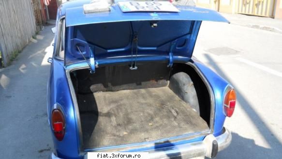 vand fiat 1100 - masina are foarte putina rugina - Bursa