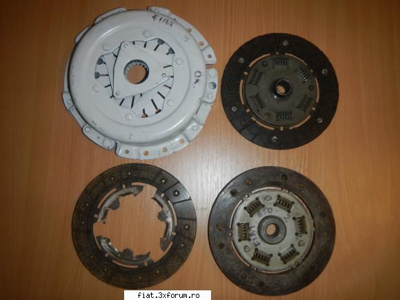 vand lot piese fiat 850 - la piesele de mai sus se adauga si o placa de - Club Fiat 850