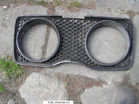 vand ochelari far fiat 128 si emblema fiat - se vand urmatoarele: ochelari far fiat lei - Bursa