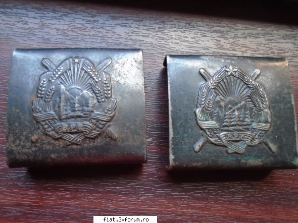 vand pafta militara R P R - Doua bucati mai am, daca te pasioneaza ti le dau - Anunturi