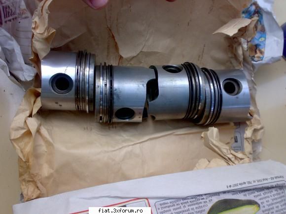 vand piese fiat 600 - set motor cota 3 , 62.6 , mondial piston . nu - Bursa