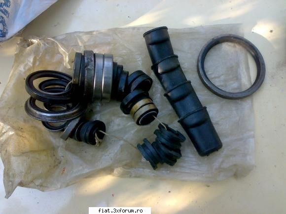 vand piese fiat 600 - diverse simeringuri noi - Bursa