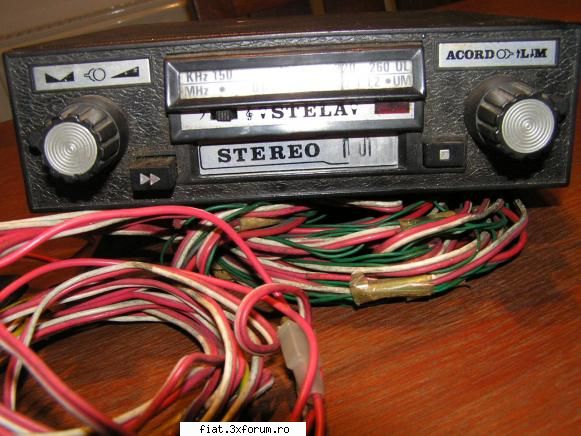 vand radio-casetofon Stela - vand radio-casetofon Stela, cu toate cablurile - Anunturi