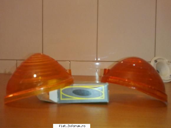 vand 6 bucati portocalii pentru fiat 500 (roero torino- igm 4282 lax, 500 f), 
vand 4 bucati fiat