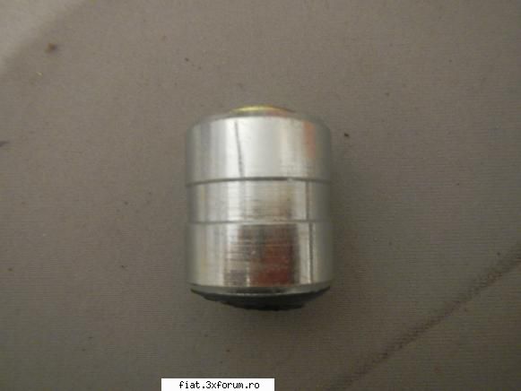 vand set bucse superioare fuzeta fiat 600 - poza 2 (sant gresare) - Club Fiat 500 & 600
