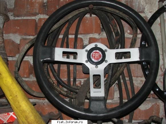 vand volan fiat abarth - Vand volan fiat abarth in stare buna. pret 100 - Bursa