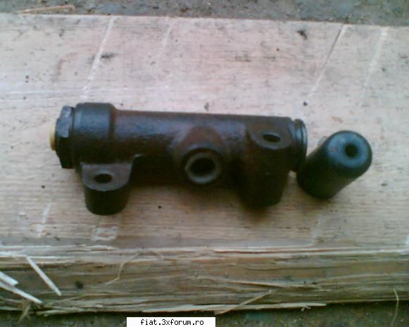 vind cateva piese fiat 600 d ,SH - poompa frana 10 lei - Bursa