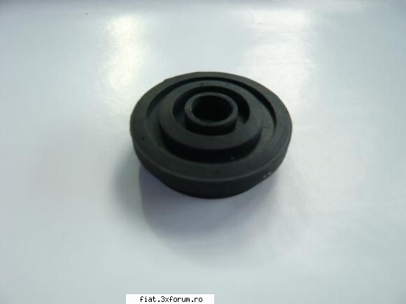 vind garnituri de cauciuc noi fiat 850. - bucse toba 15 lei - Club Fiat 850