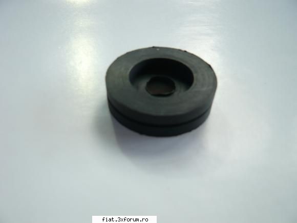 vind garnituri de cauciuc noi fiat 850. - garnitura cablu acceleratie spate motor 20 lei - Club Fiat 850