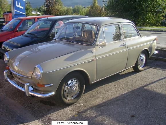 vw 1600 - Greseala mea, era modelul asta, cu porbagaj, cum - Classic corner